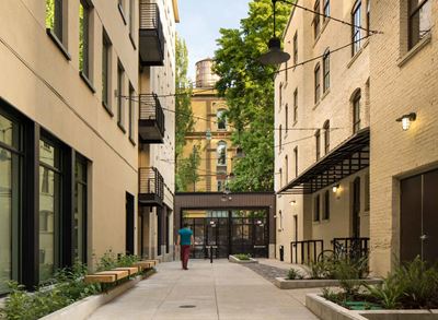 38 Davis Walkway